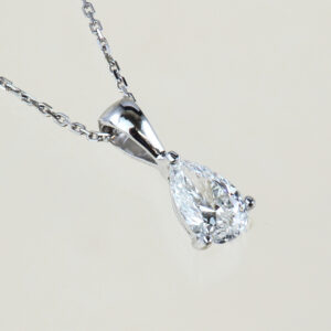 pearshape diamond pendant
