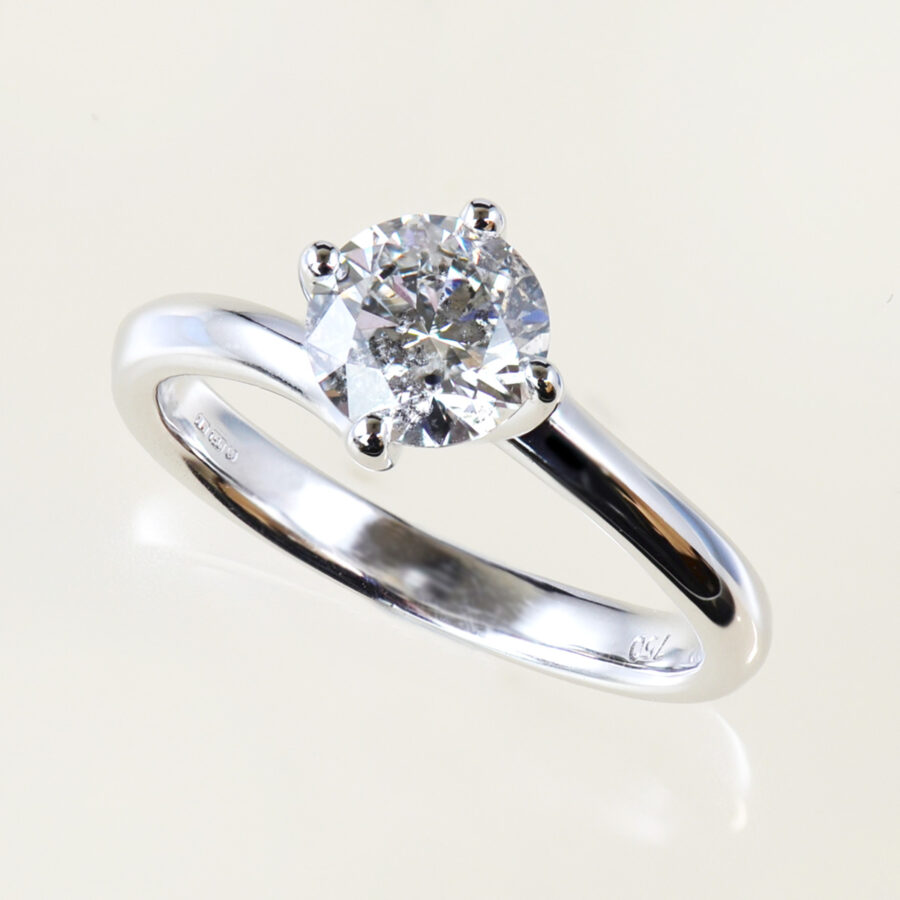 Preowned diamond solitaire engagement ring