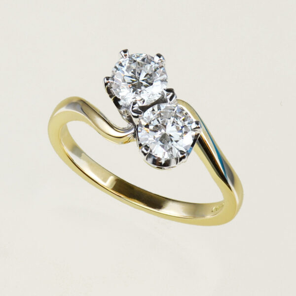 round brilliant cut diamond 2 stone ring