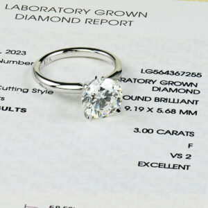 3 carat round brilliant cut lab grown diamond