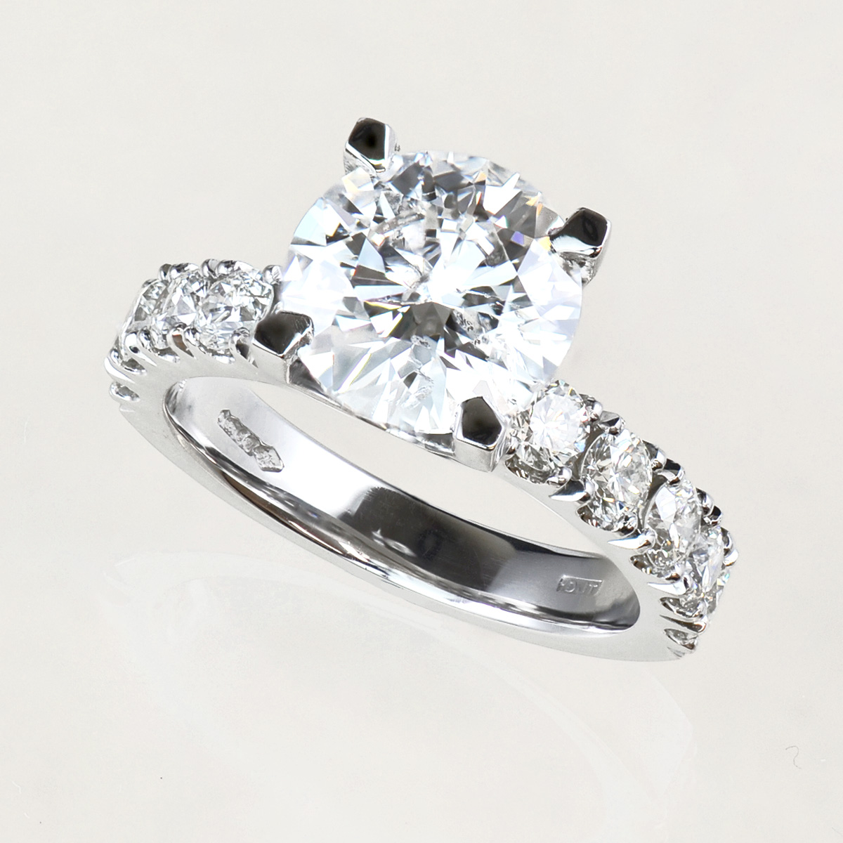 3.10 carat round brilliant cut diamond solitaire ring