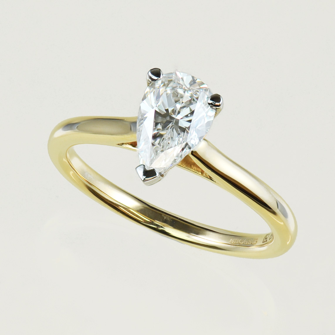 Pearshape diamond solitaire engagement ring